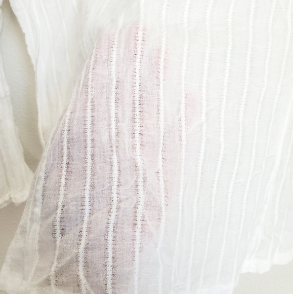 🌞White Plunging Neckline Button Down Shirt - Picture 6 of 7